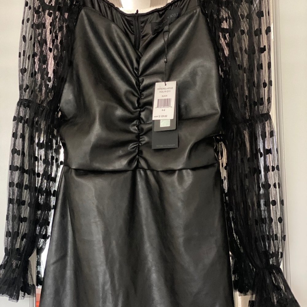 Dress - Picture 2 of 4